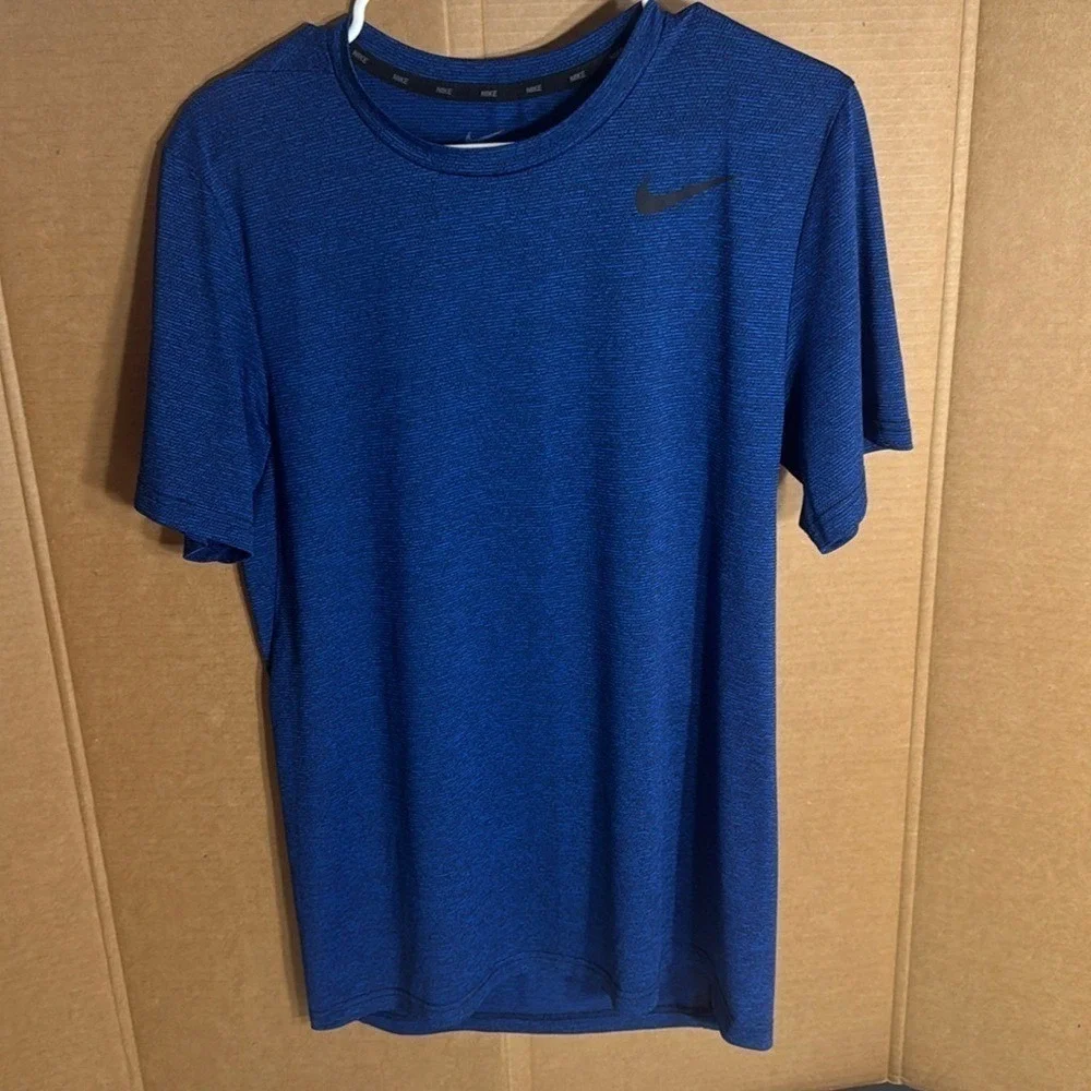 Nike Dri-Fit T-Shirts‎ men's S